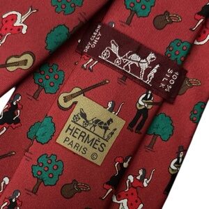 HERMES Red Patterned Silk Tie